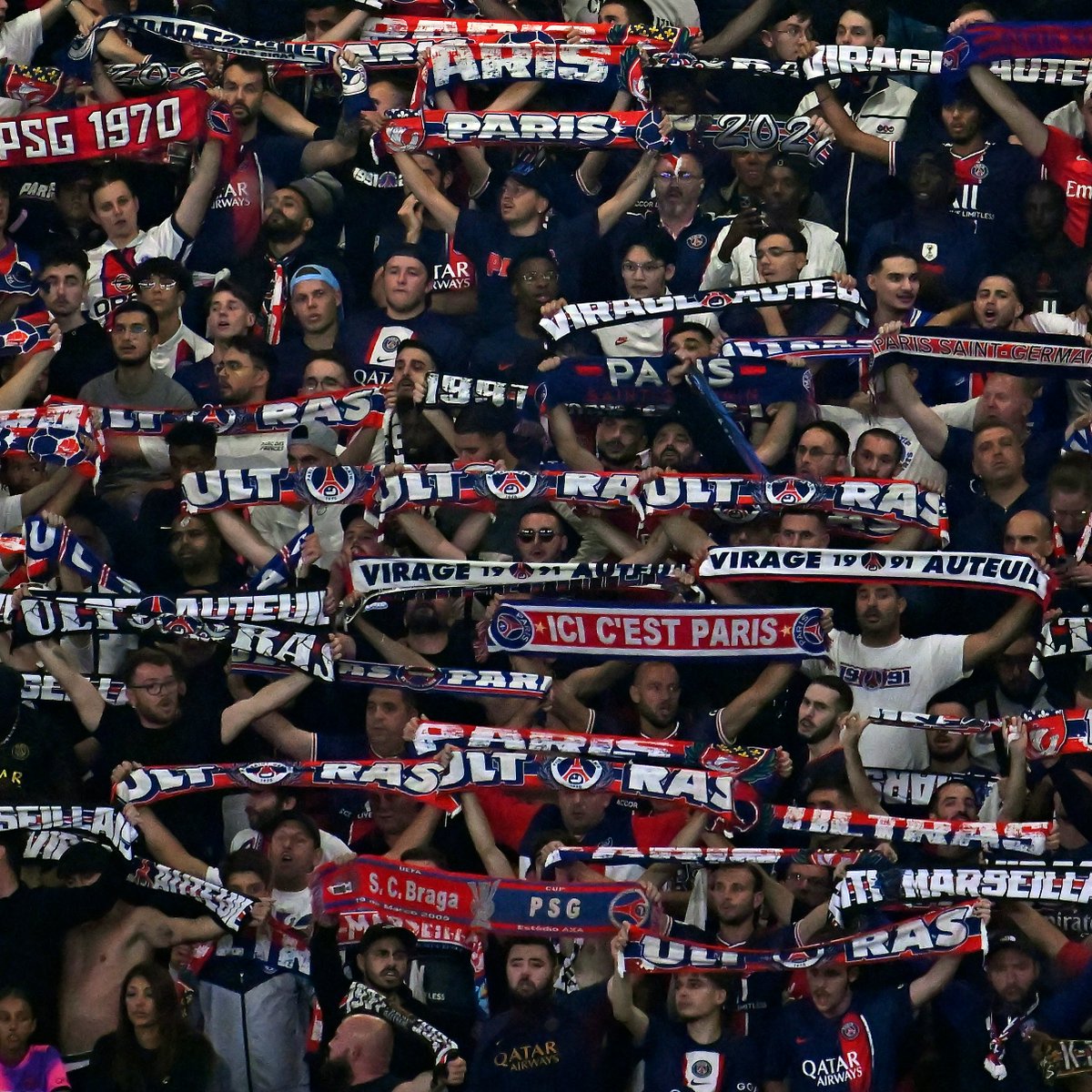 PSGbrasil's tweet photo. Neste dia de jogo da @ChampionsLeague, use orgulhosamente nossas cores com esta hashtag #️⃣⤵️
📲 #ADayInRedAndBlue
Compartilharemos suas fotos mais lindas ❤️💙 https://t.co/yG2qUlJmvS