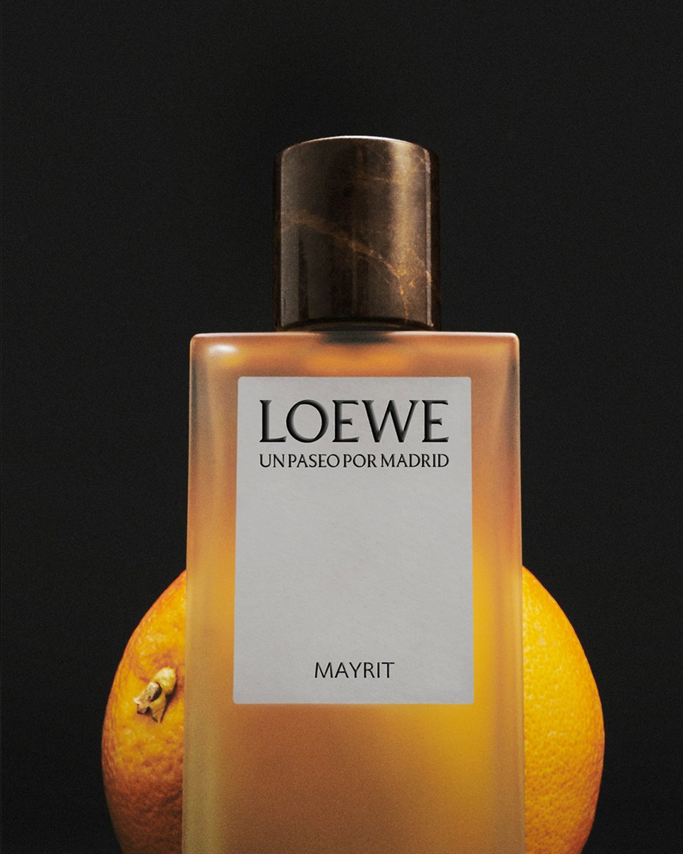 The iconic LOEWE Un Paseo Por Madrid collection of unisex scents arrives with a fresh identity. Now housed in our archetypal block-shaped glass bottle designed by LOEWE’s creative director, Jonathan Anderson.​ Available on: loewe.cm/loeweperfumes #LOEWE