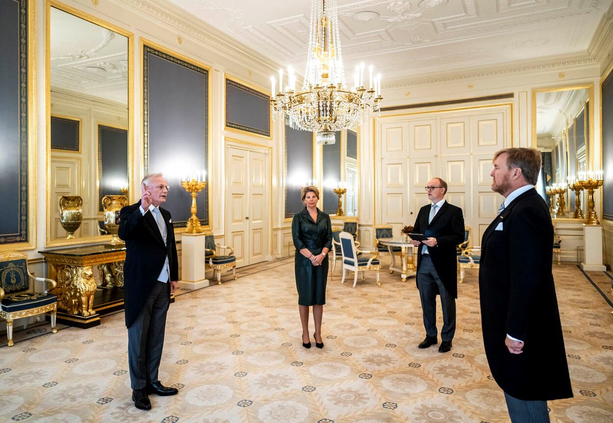 Onze nieuwe #CdK <a href="/arjengerritsen/">Arjen Gerritsen</a> is onderweg. Vandaag is hij officieel beëdigd door Zijne Majesteit de Koning op Paleis Noordeinde. Volgende week vrijdag 3 november treedt onze nieuwe #commissaris aan tijdens een bijzondere vergadering waarin Provinciale Staten hem verwelkomen.
