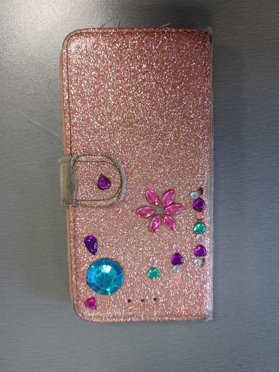 HAVE YOU LOST YOUR PHONE?

the below mobile phone was found on CRUM HILL outside Northwich Police Station and has been handed in to us.

It seems to of been in an accident...

If it is yours, please contact us on 101 quoting 23001054154.
