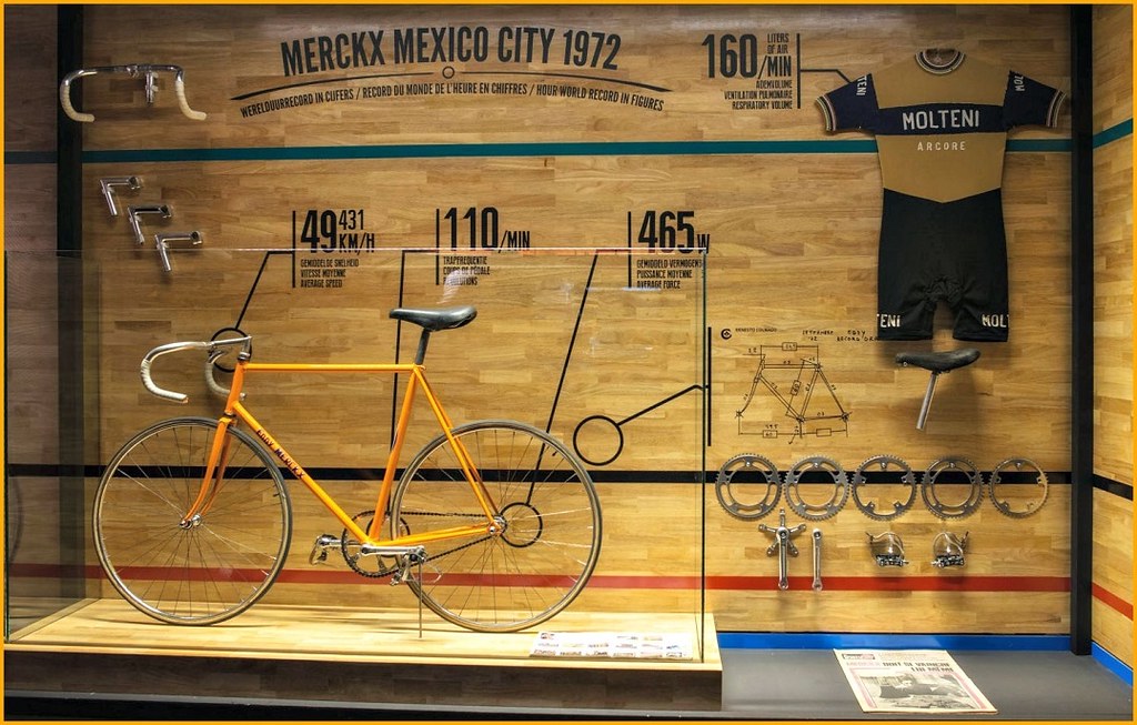 Miroir2Cyclisme's tweet photo. Le vélo du record de l'heure d'Eddy Merckx (49,431 km le 25 octobre 1972)

Eddy Merckx's hour record bike (49.431 km on October 25, 1972)

📸 DR
#EddyMerckx #Hourrecord #Mexico #MexicoCity #cyclisme #cycling #ciclismo https://t.co/AV65KnfCmK