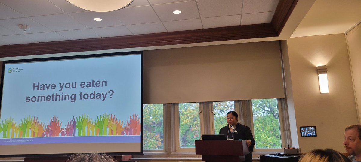 goncalogouveia3's tweet image. Better nutritional food vs sustainability. PTFI initiative using metabolomics data to inform and improve our food habits! #mana2023 such cool and impactful science from @panza001! Bringing standardization of analysis, innovation and education to shape policies!