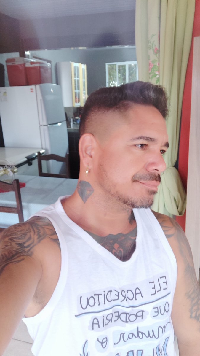 lincolnlopes856's tweet photo. boa tarde 😘 https://t.co/BzAnjB33ul