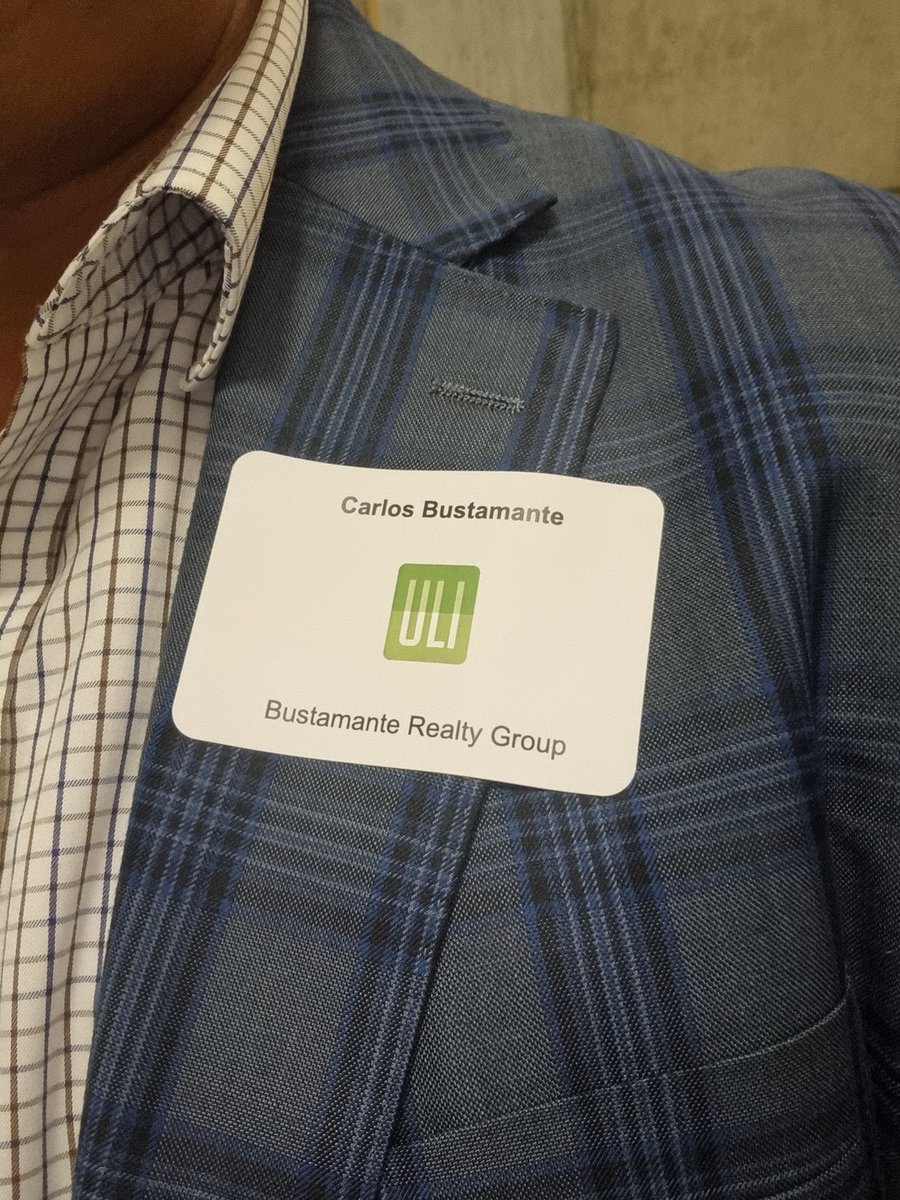 Carlos Bustamante tweet media