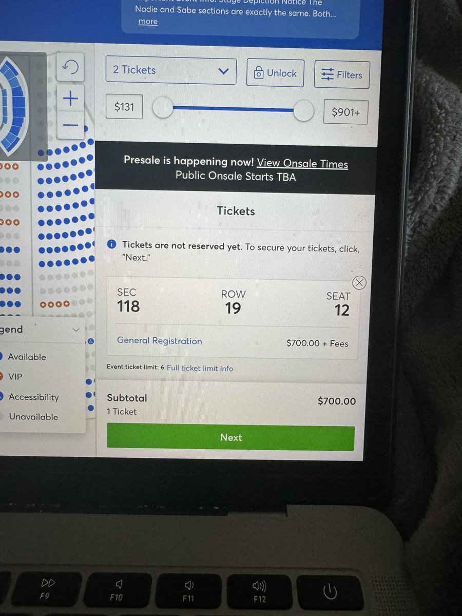 aurorasmprose's tweet photo. bad bunny’s tour tickets have the most ridiculous prices i’ve ever seen wdym the first level is $700 per ticket… not even for beyoncé were presale tickets that expensive https://t.co/5tfTTYHoo2