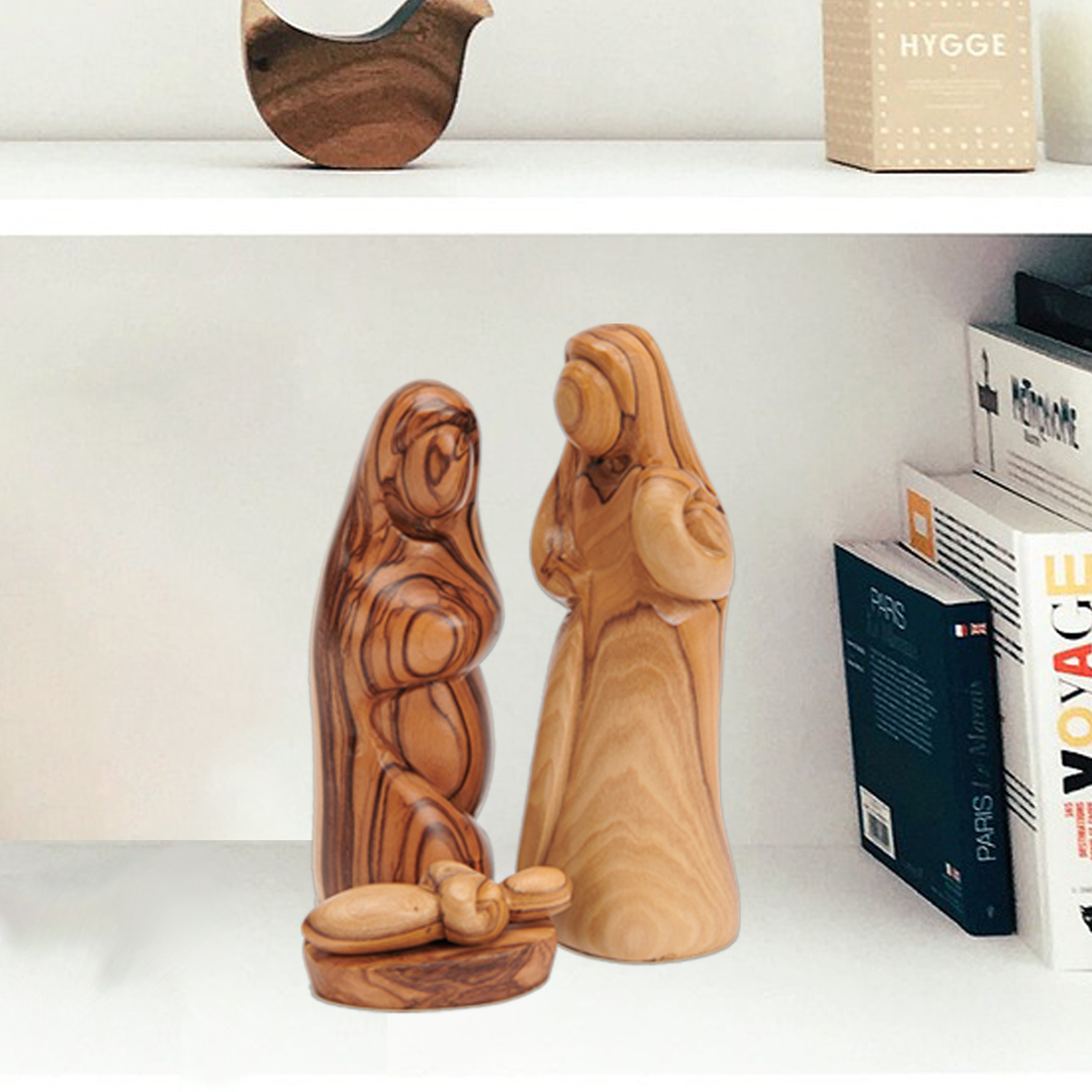 FollowEmbrace's tweet photo. Bring a piece of Palestine into your home, with our handcrafted and fairly-traded olive wood gifts. 💜
From figurines and praying hands to decorative homeware, all items have been carved by Palestinian artisans from the branches of pruned olive trees: 
👉https://t.co/4FnNmC36Eg https://t.co/OKkNnMMVSG