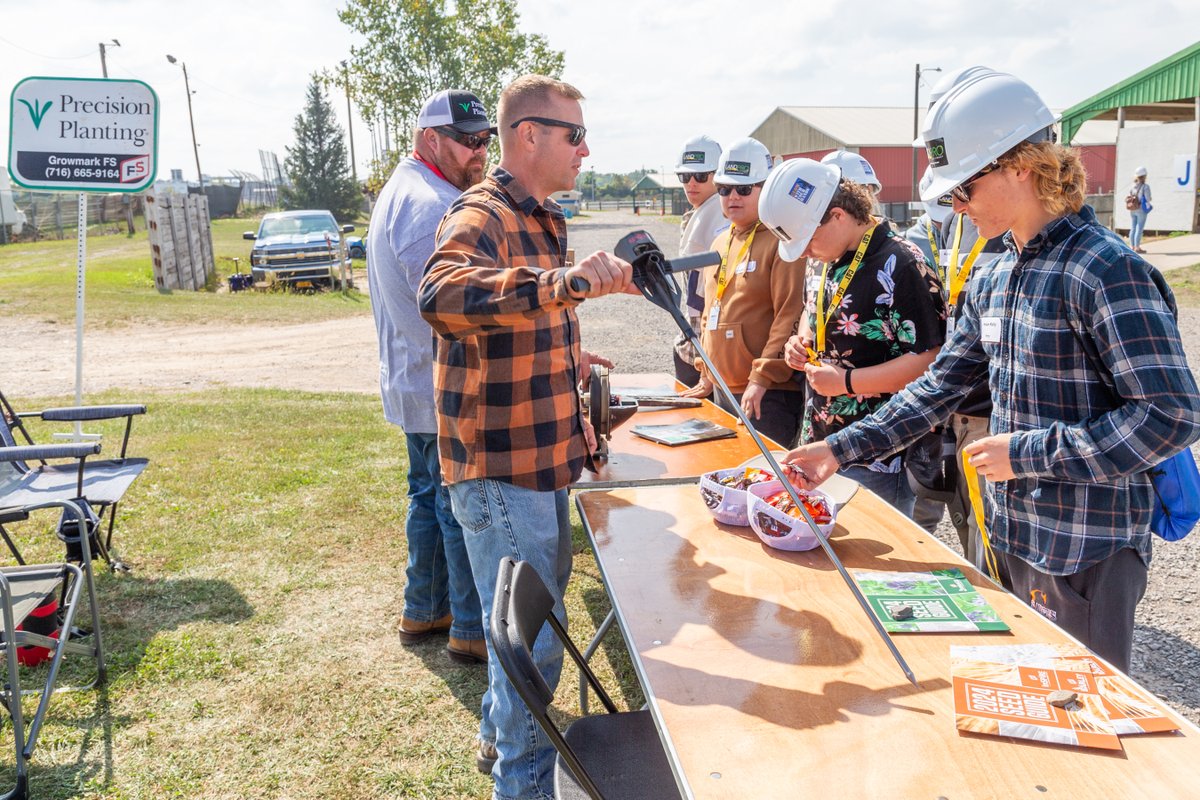 GLOW With Your Hands tweet media