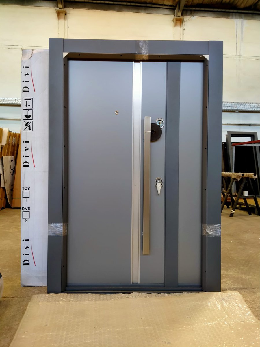 MeldLouis's tweet image. Keep your DOOR SAFE we have hundreds of best TURKET quality security doors. Select your design and I will give u the price on it call now 0244224422