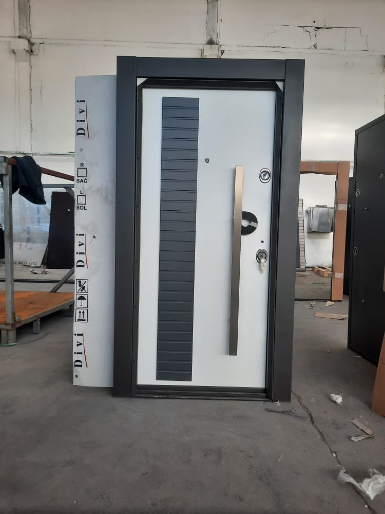 MeldLouis's tweet image. Keep your DOOR SAFE we have hundreds of best TURKET quality security doors. Select your design and I will give u the price on it call now 0244224422