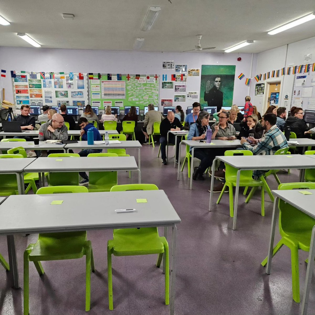 Over 40 of the Chelmsford Learning Partnerships best educators learning how to use and incorporate AI and Chatbots into their lessons! 🤖👩‍💻👨‍💻

Hope you all enjoyed it!