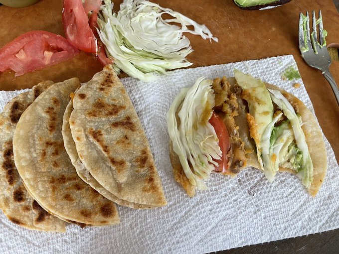 I make the best taquitos. I devoured these and am salivating for more 🤤 Turns out, I also dominate taste