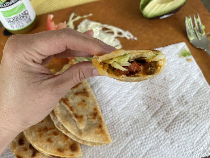 I make the best taquitos. I devoured these and am salivating for more 🤤 Turns out, I also dominate taste