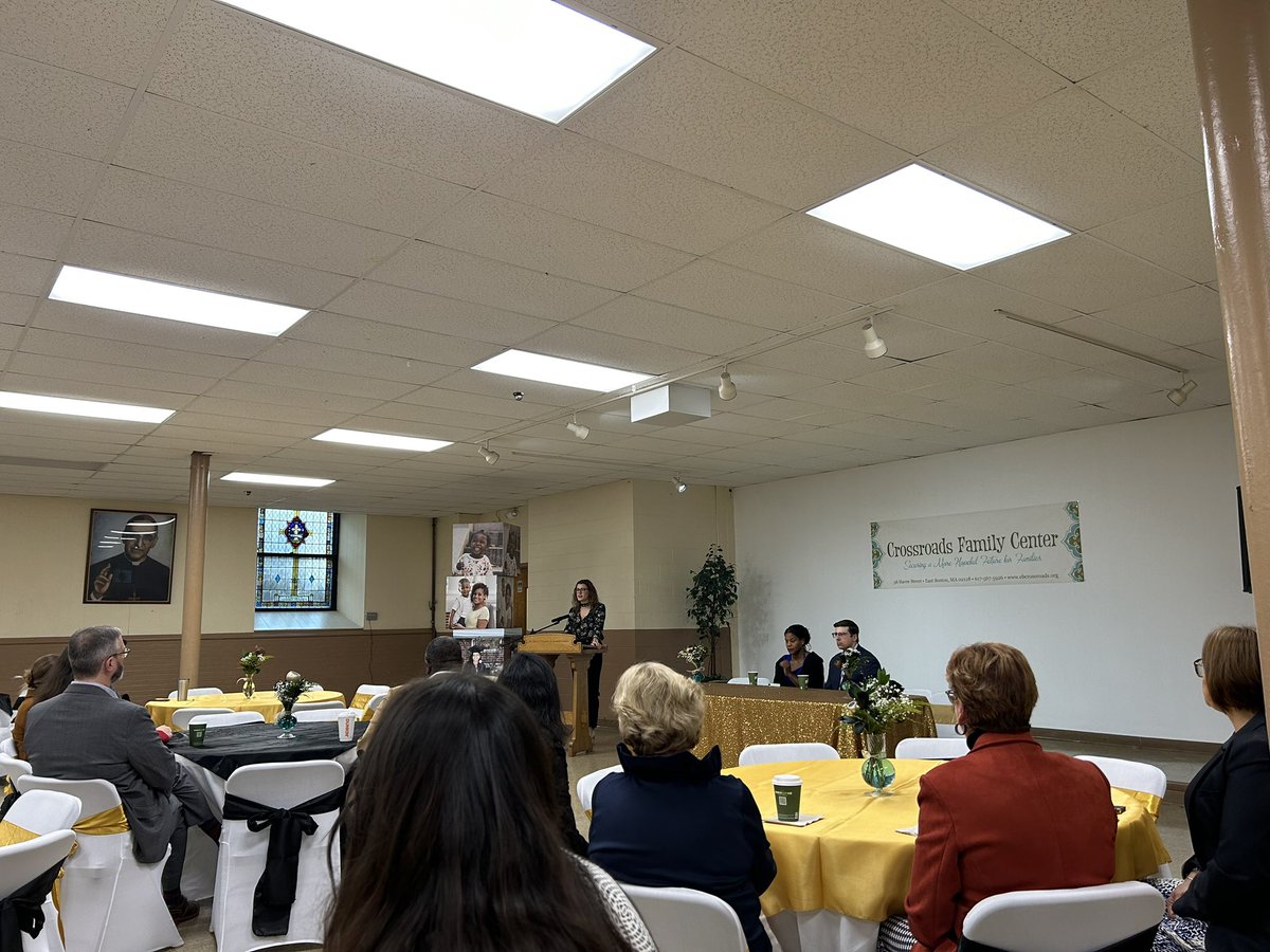 Honored to join Crossroad’s Annual Legislative Breakfast &amp; celebrate their work with St. Mary’s Center for Women &amp; Children in the community. Eastie is fortunate to have the team on the ground to help address food insecurity &amp; homelessness while spreading joy 🌞