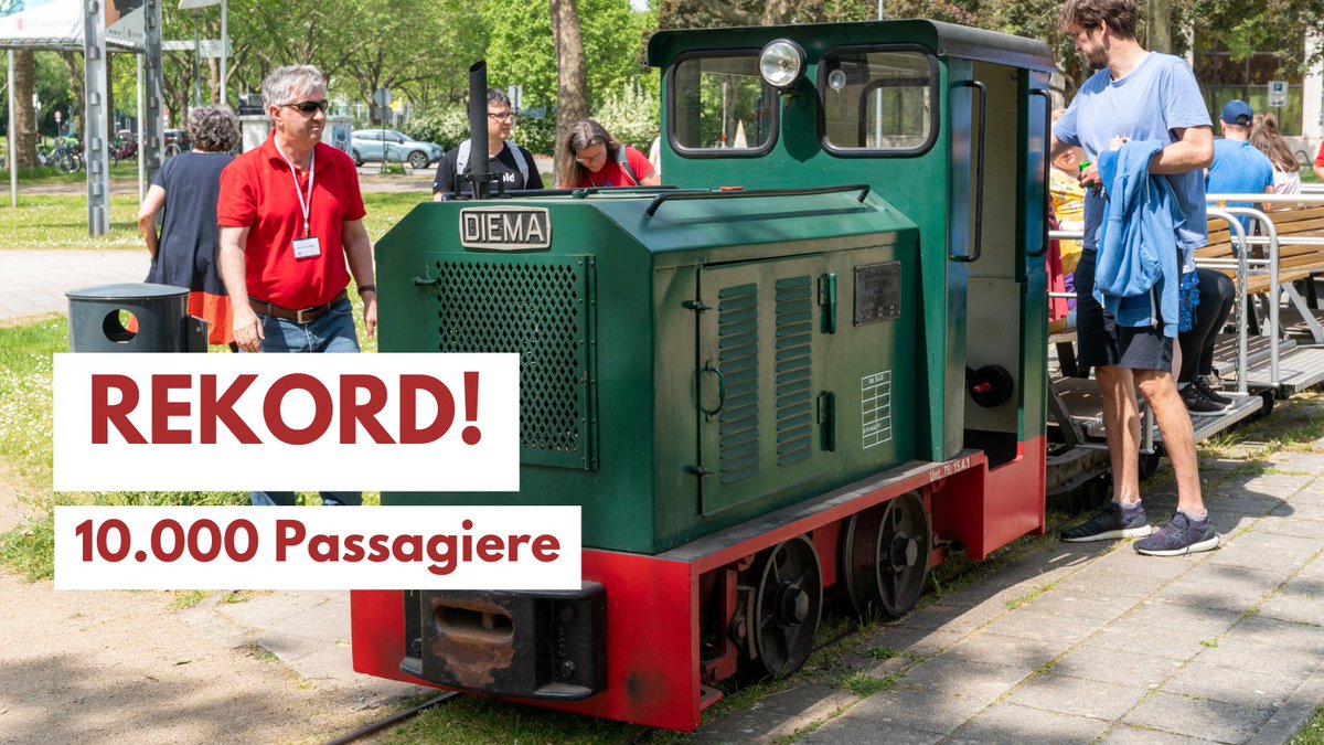TECHNOSEUM's tweet photo. WOW! 😲 2023 ist ein Rekordjahr für unsere Feldbahn: Über 10.000 Passagiere wurden bereits durch den Museumspark befördert. 🥳

Letzte Fahrten in 2023:
🗓 28.10. &amp; 29.10.
🕚 11-17 Uhr
📍 Freitreppe vor dem Eingang.
💶 Kostenfrei, unsere Ehrenamtlichen freuen sich über Spenden! 😊 https://t.co/BpuMuX3f4r