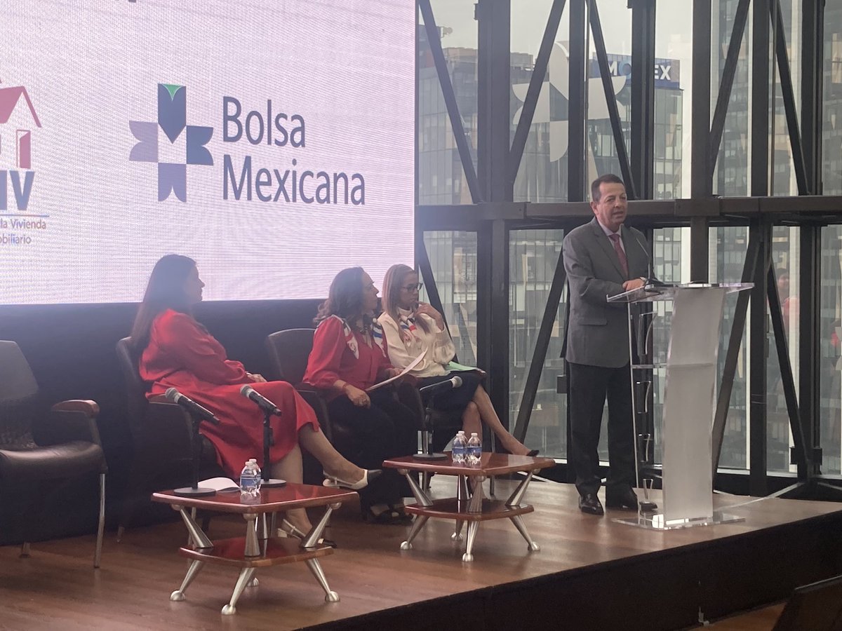 Mujeres Líderes 🏡 (@muliv_oficial) on Twitter photo “Tenemos una estabilidad económica como no lo habíamos tenido en el sector inmobiliario, para que la compra y venta de inmuebles vaya en ascenso y aprovechar esta estabilidad”, Fadlala Akabani, Secretario de la <a href="/SedecoCDMX/">Secretaría de Desarrollo Económico</a>
#CumbreMuliv
#FBLive bit.ly/3nVmM “Tenemos una estabilidad económica como no lo habíamos tenido en el sector inmobiliario, para que la compra y venta de inmuebles vaya en ascenso y aprovechar esta estabilidad”, Fadlala Akabani, Secretario de la <a href="/SedecoCDMX/">Secretaría de Desarrollo Económico</a>
#CumbreMuliv
#FBLive bit.ly/3nVmM