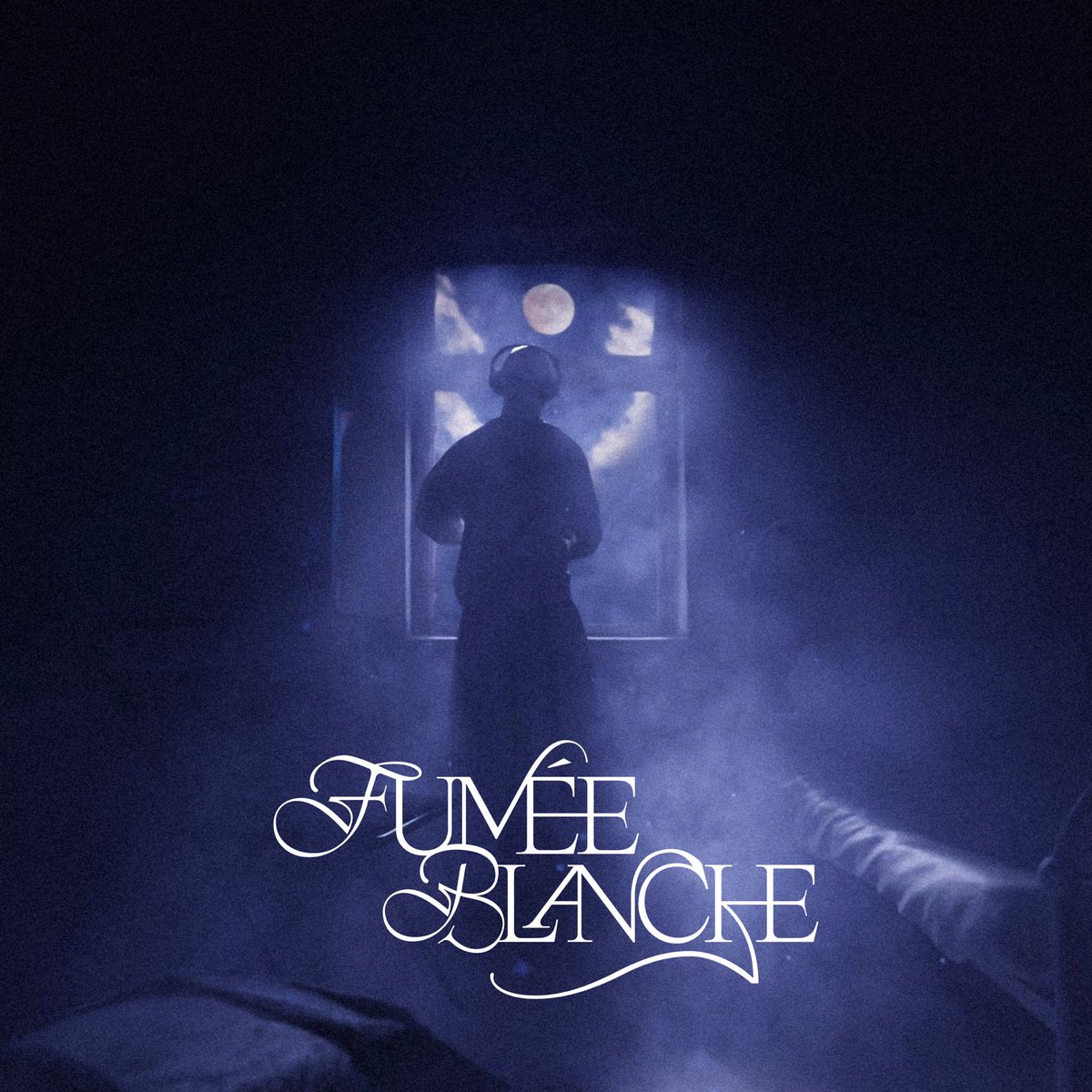 8ayogreed's tweet photo. Première sortie en tant que producteur "FUMÉE BLANCHE" feat. @LOAEWE 
VENDREDI 27/10.

Merci à Loaewe pour sa confiance
Merci encore à tous les frères qui ont bossé sur ce single, c'est le début d'une histoire... 📝📝 https://t.co/xi3PPP4Sdq