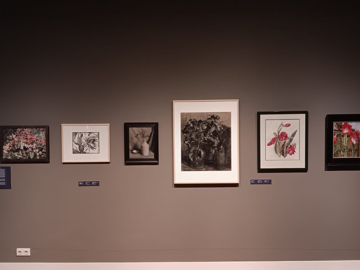 KunstBehoudGro's tweet photo. Geen plannen in de #herfstvakantie? Bezoek onze tentoonstelling Bach, Kort + De Wit. Leermeesters van de Ploeg @Verhildersum. T/m as. zondag 29 okt nog te bezoeken. De 3 kunstenaars staan centraal in deze expositie. Voor 1e keer na restauratie zijn veel werken van De Wit te zien https://t.co/aYBiPTkHcj