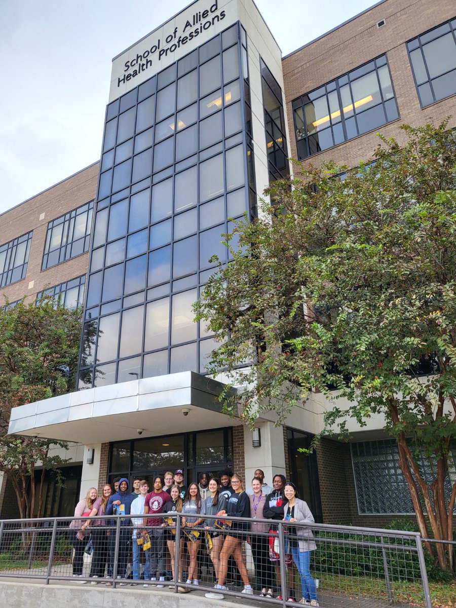 Brought my first-year KINESIOLOGY students to LSU Health Shreveport to learn PT, OT, PA programs there! It’s a nice trip to help them prepare for the 4 years college with clear goals😎