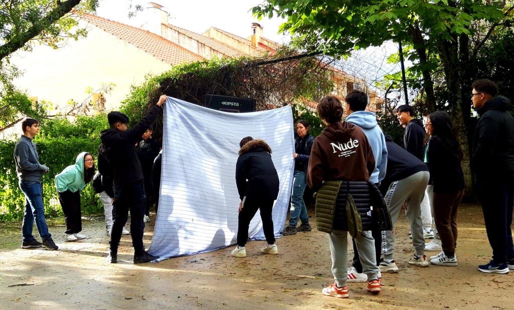 sallesanrafael's tweet photo. ¡Comienzan las convivencias de 4 ESO en Cercedilla! Tres días de diversión y Naturaleza en los que fortaleceremos la fraternidad del grupo.
#GraciasLaSalle #MiraMásAllá https://t.co/F8uPEKBSho