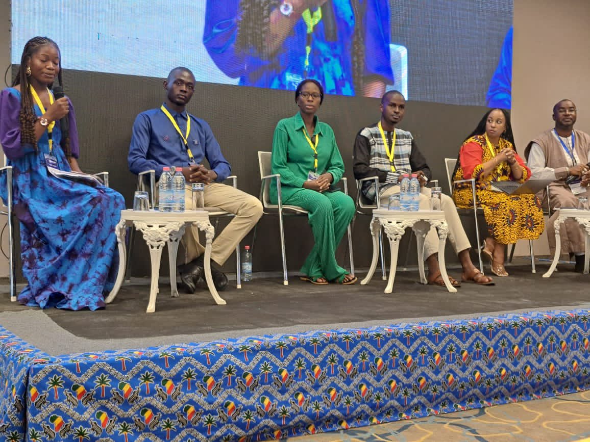 YouthSprint's tweet photo. #DJASAF : Dans le panel sur les crises humanitaires, @MbuyaChanick Coordonnatrice nationale de @YouthSprint a évoqué les défis liés à l’accès de la jeune fille aux droits sexuels et reproductifs ainsi que le lourd tribut dont elle est victime.
@IpasRDC @CentreOdas https://t.co/Yn83PMG9nI