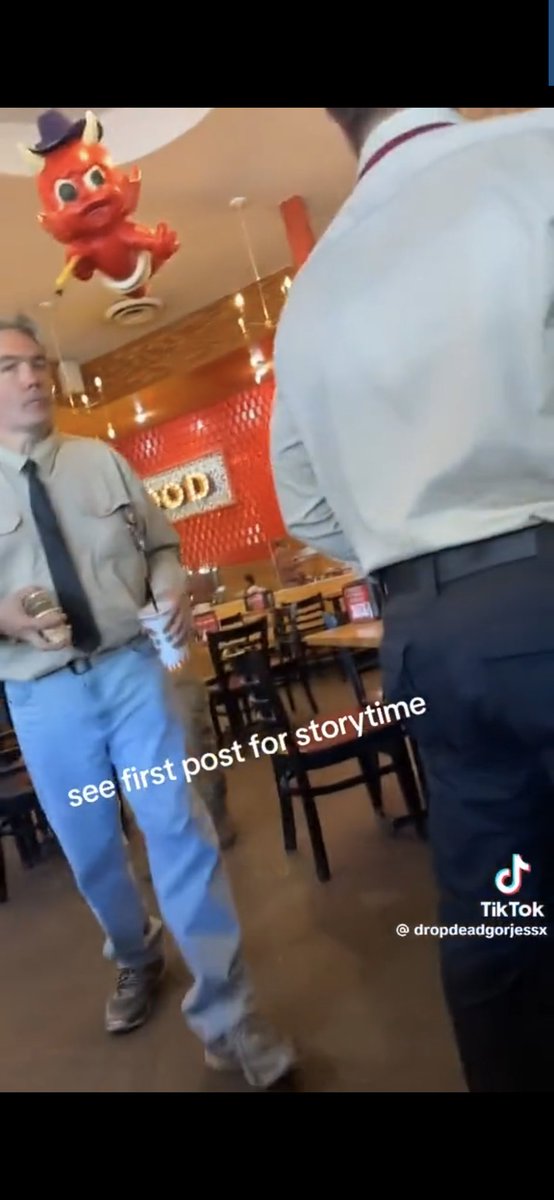 stevanzetti's tweet image. Another unmasked neo-Nazi is David Bloyed, a silver-haired man who was also seen at Torchy's Tacos and protesting outside an LGBTQ inclusive church in Dallas. He was with Young when they received trespassing warnings outside Dickies Arena in Fort Worth.

4/