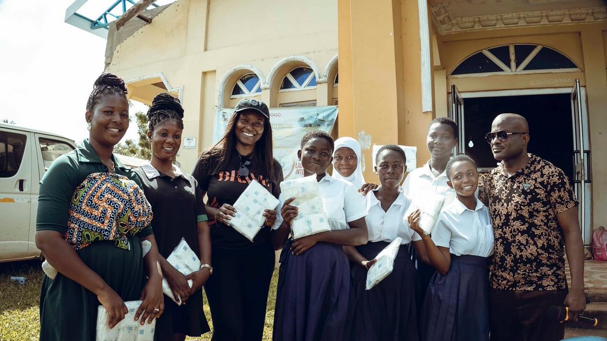 Reflecting on Brave's visit last week: tackling period poverty, menstrual equity, & reproductive health. Every girl deserves access to safe/disposable sanitary products & reproductive education. No more school absenteeism due to natural cycles🩸.❤️ #MenstrualEquity #PeriodPoverty