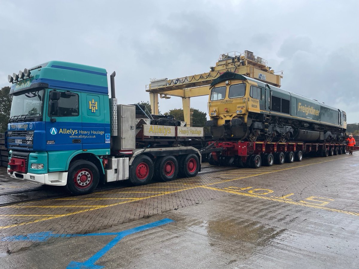 FreightlinerPL's tweet photo. Tabor FPL stale rośnie !💪🚊Kolejna lokomotywa #Class66 wyruszyła właśnie z Leeds w drogę do Polski 😎
#Najsilniejsi #FreightlinerPL https://t.co/q05I3q9rQV