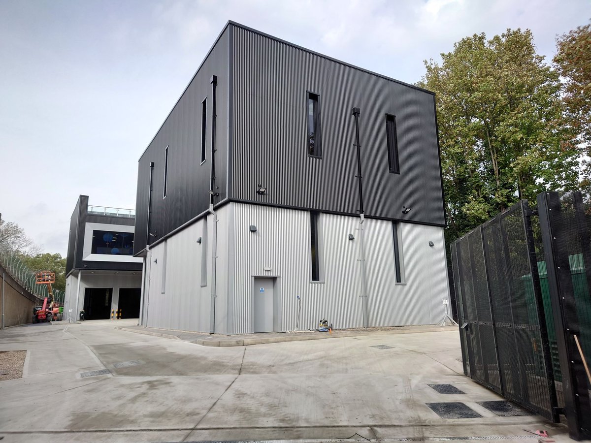 MSA are extremely proud to be the architects for Bloom Developments' first project on Wick Road, an ultra-urban development in Hackney. The project is about 15,000 sq ft on 0.4 acre and contains 2 storeys of warehouse accommodation accessed by goods lifts– c.80% site density.