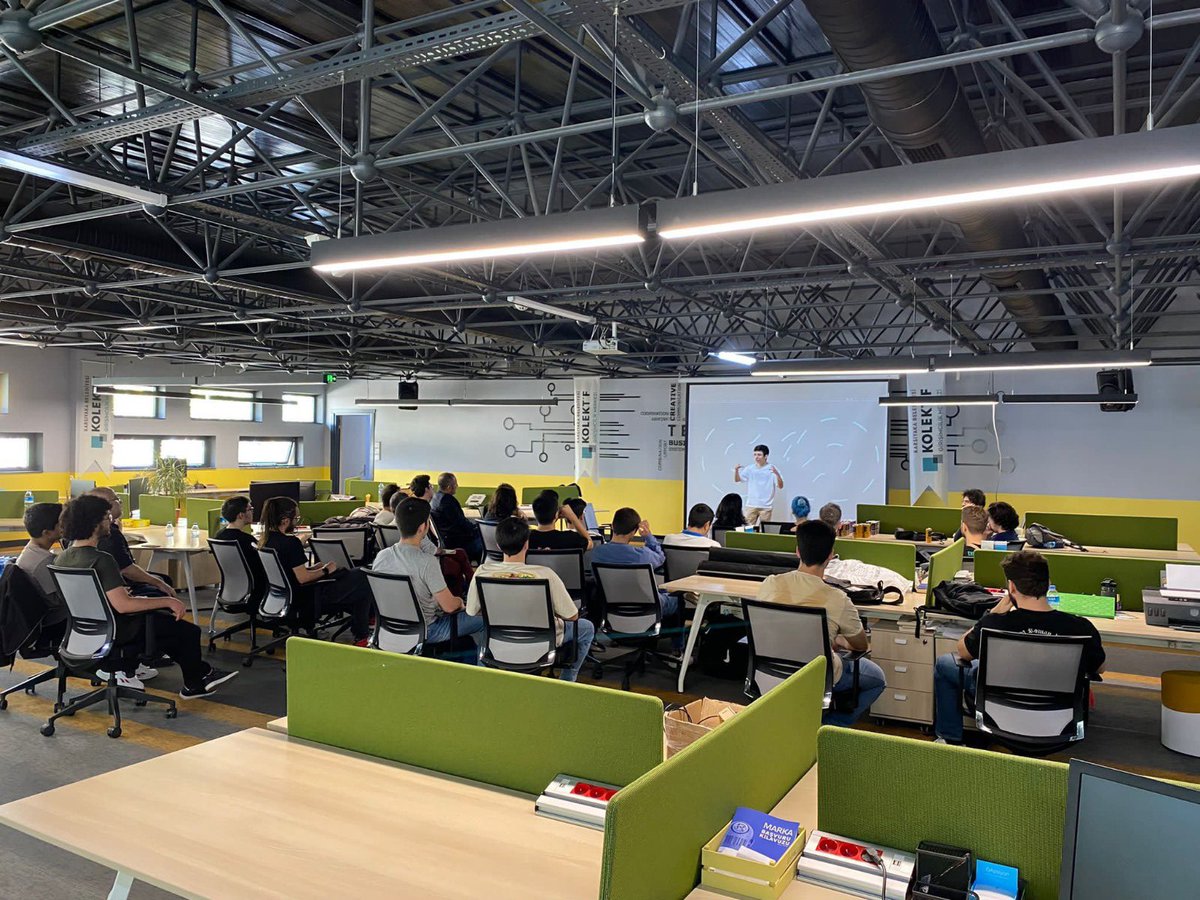 BlockchainDEU tweet media