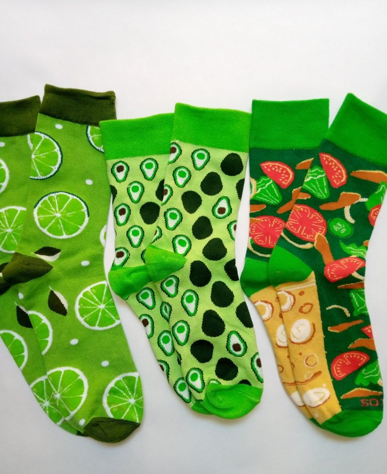 whitegiftco's tweet photo. A shout out all of our vegans and veggie lovers! This salad socks box are perfect to wear to the market or around the house to remind you to eat healthy
UGX: 30,000/=
Call/Whatsapp:0704-453947
#socksgame #socks #foodsocks #uot https://t.co/TsCM0xxgHU