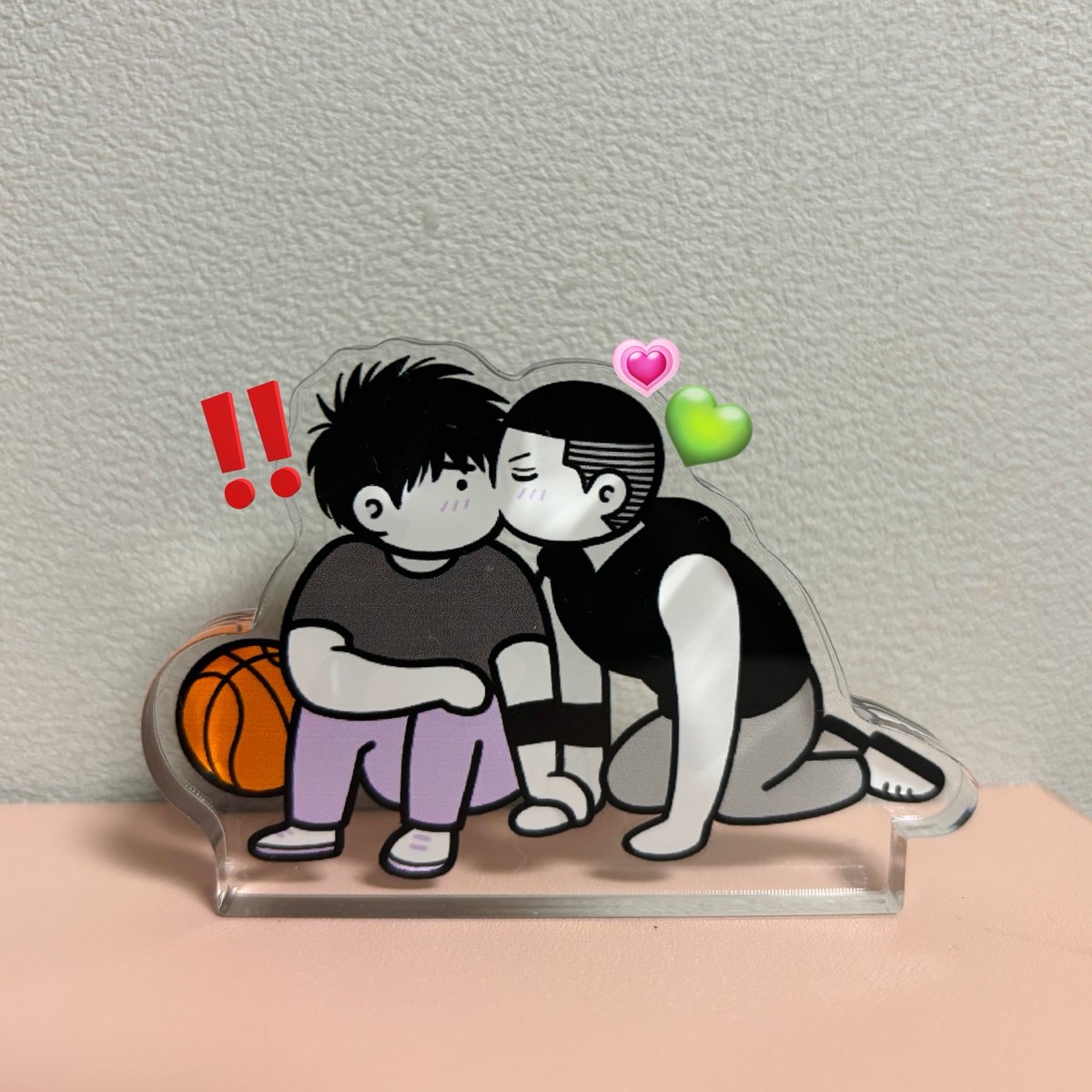 tagdentop's tweet photo. 그거 아십니까? 제 인생 첫 코롯토가 귤님의 우웅코롯토라는 사실!!! 그리고 실제로보니까 더 동구래서 한입에 삼켜버릴뻔했습니다🥹 뽀뽀받는 우성이 태웅이 둘다 놓칠수없어서 매일 뒤집어주려고요 헤헤,, 선물해주셔서 진짜 너무 감사해요오💖 @SmileMandarin https://t.co/xSteKTwu7F