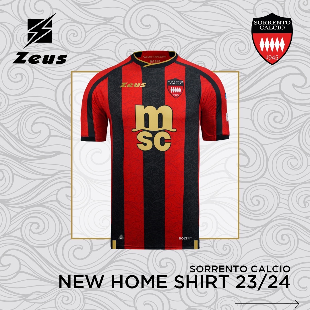 footyleaks23's tweet photo. 🚨 Sorrento Calcio have unveiled their new home kit for the 2023-24 season. 

Rate it out of 10? https://t.co/UP8LFnWSmr