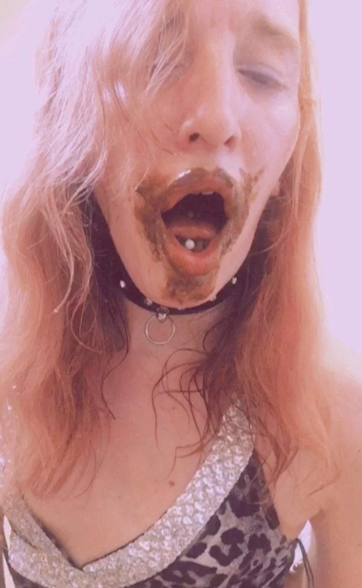 Nalina_Scat's tweet photo. 💖Hello💖 
Can you guess what I'm doing?
Bisous💋💋💋 
#nalina #nalinascat
@FemScatSocial

@SCATBOOKSOCIAL
#poop #blowjob #poopblowjob #scat #scatmodel #tasting #smearing #LGBTQ #tgirl #suckpoop #suck #fetish #shit #shitpic #pooppic #babybottle https://t.co/QriMt46WYX