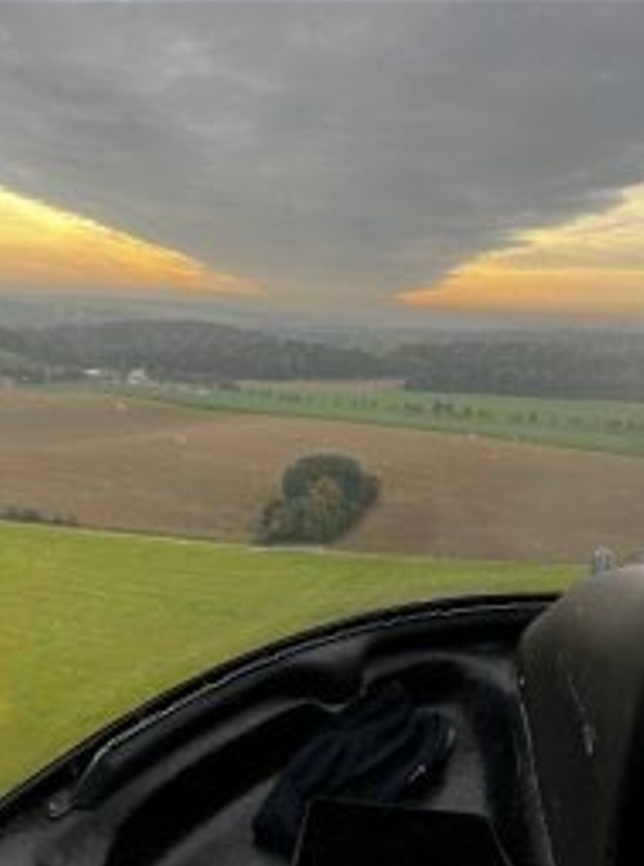 NetzeSuedwest's tweet photo. Up in the Sky – Befliegung der Gashochdrucknetze in #Nordbaden und #Oberschwaben 
Ein paar Eindrücke von der ersten Sichtkontrolle unseres #Gashochdrucknetzes per Hubschrauber. https://t.co/o1adXDfrny