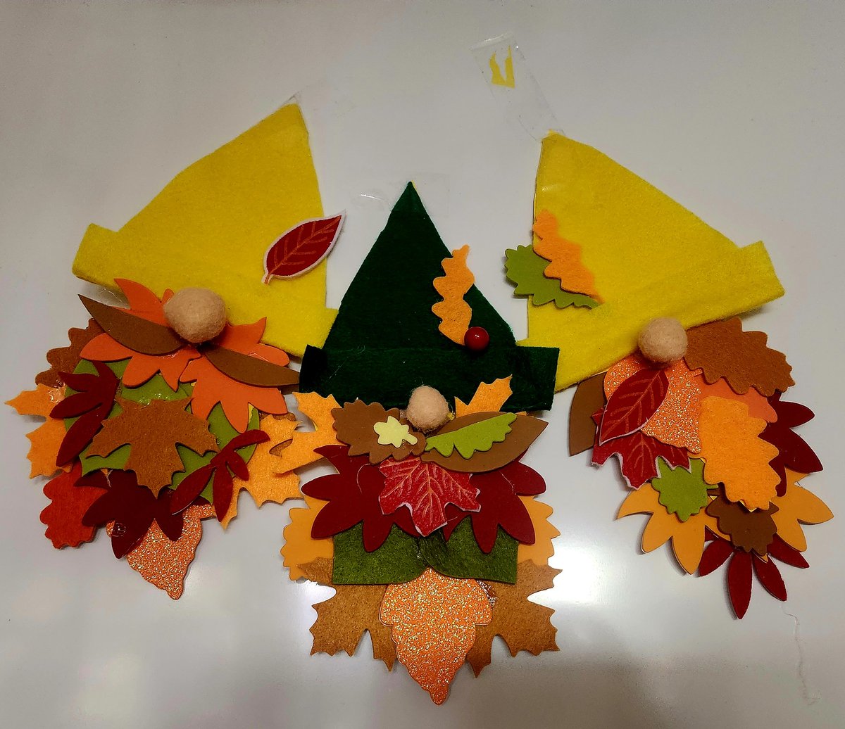 StGabriels_ss's tweet image. Lotus and Iris Class got busy with textures and  Autumn arts #textured #fabricandfibre #motorskills #collaboration #learning #differentiation #construction #pattern #2D #3D