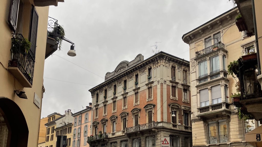 oatmeiv's tweet photo. foggy weather. since we're risotto people, we didn't celebrate world pasta day and made risotto ai funghi instead https://t.co/eA4XH392af