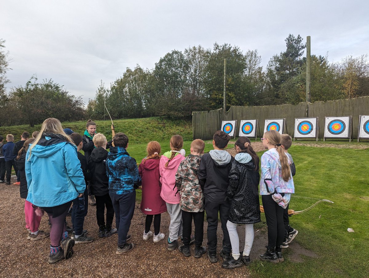 QuayAcademy's tweet photo. Year 6 all did amazing on Jacob's Ladder and we certainly have some Robin Hoods in the making! We are just heading for some lunch before getting on the coach home! @QuayPrincipal @QuayVP @Dret_Enrichment #facingfears #challengeaccomplished #proudteachers https://t.co/2uaNRZIGI8