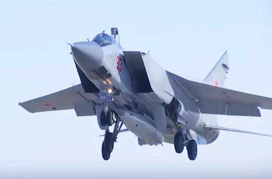 #RussianAirForce #MiG31K crew officially able to program target designation to #Kinzhal #hypersonicmissile while flying
airrecognition.com/index.php/news…