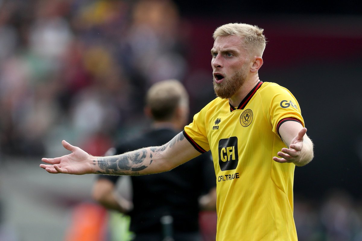 The_Bladesman's tweet photo. 🎙️ McBurnie on facing Ramsdale on Saturday

"He's just had his baby so I'm really happy for him. I was speaking to him a few nights ago so I'm buzzing for him and his missus. It'll be good to see a friendly face but hopefully I can stick a few past him if he's playing. And if he's not playing, hopefully I can stick a few past his mate so he can be playing."

#twitterblades #sufc