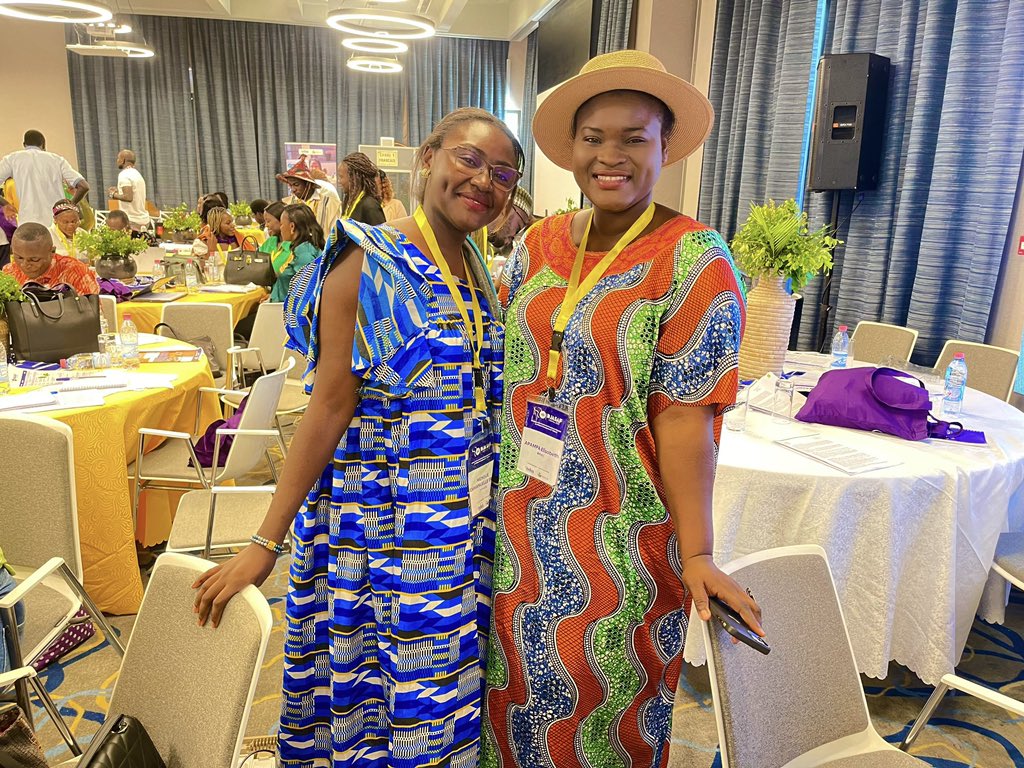 EApampa's tweet photo. @Erica_EMe (Cameroun) x @elisabethapampa (Togo)
Au #DJASAF @CentreOdas
#tgtwittos https://t.co/QoOhP8j3Ux