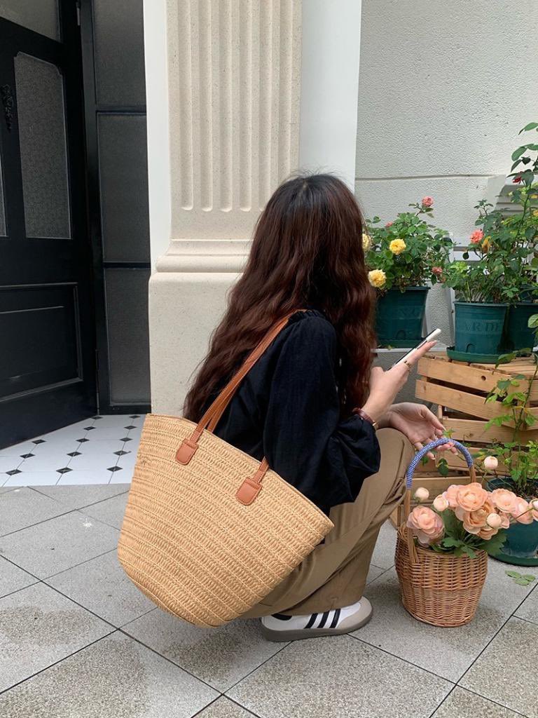 walerles's tweet photo. • size 22.44x30x15cm 
• ทำจากวัสดุธรรมชาติ ซับในด้วยผ้าpolyester
• ความยาวสาย71cm
• ตัวปิดกระเป๋าเป็นซิป
• มีช่องเล็กด้านใน1ช่อง
•ขนาดใส่ macbook13" A4 ipad ได้ และอื่นๆได้อีก
• จุของได้เยอะ และทนทานมาก

#กระเป๋าผู้หญิง #กระเป๋า #กระเป๋าสะพายไหล่ผู้หญิง #กระเป๋า���าคาถูก https://t.co/QTS4qKbxW4