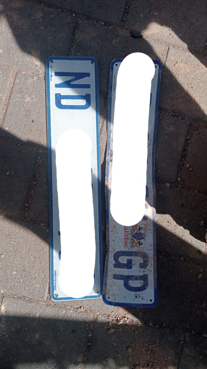 _ArriveAlive's tweet photo. High-speed chase and shootout lead to the arrest of five suspects in Hillbrow https://t.co/IBKAZEYfQk
#ArriveAlive #SpeedChase #Shootout @JoburgMPD https://t.co/zMrijhZ1Vq