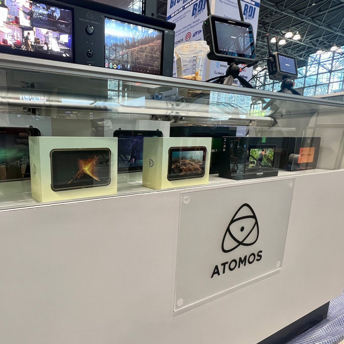 AtomosGlobal tweet picture