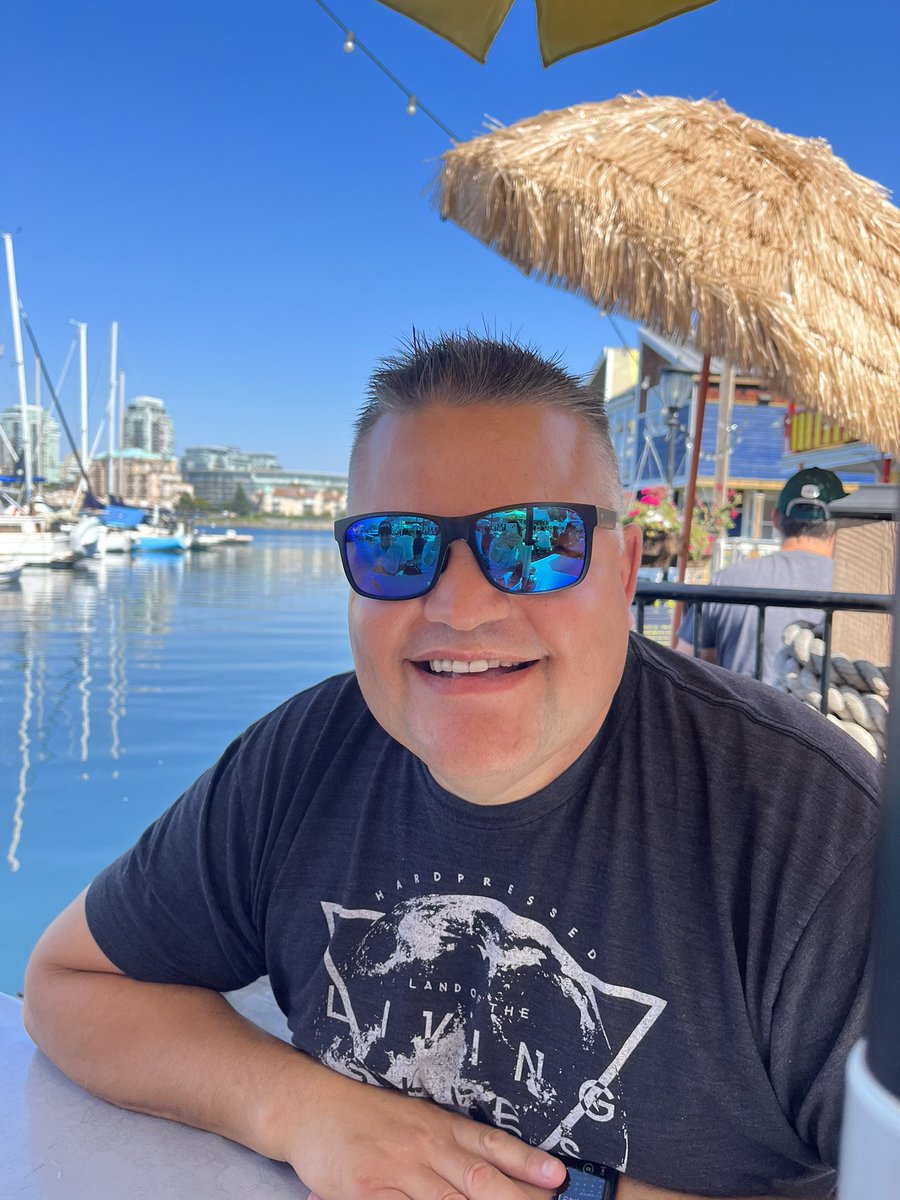TwilaMJ's tweet photo. Here’s to the next 50 years of fun! 🥳 Happy Birthday Dion! Love ya ❤️ https://t.co/LcJ2f0MUMU