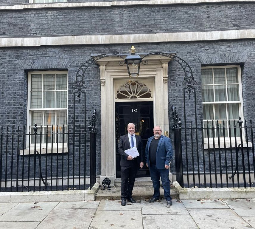 Leighbee98's tweet photo. Yesterday I handed in a petition to number 10 calling for estate management charges reform along side our MP. As a councillor I see the effects the current system has on residents. What do you think about paying service charges and full council tax? https://t.co/S3NV41k4NU