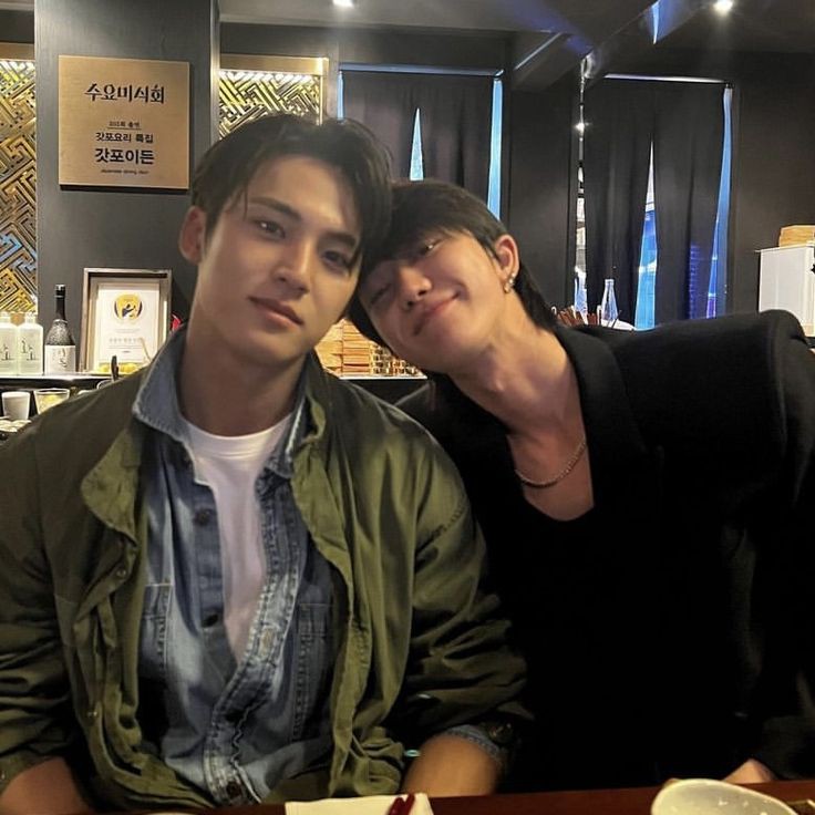 cheolyaa13_'s tweet photo. ตัวเต็ง friend zone แต่กระโดดข้ามกันมาหมดละ ยัยคนสวยใจดีช่วยลบเส้นอีกต่างหาก https://t.co/y1EwDtqCFS