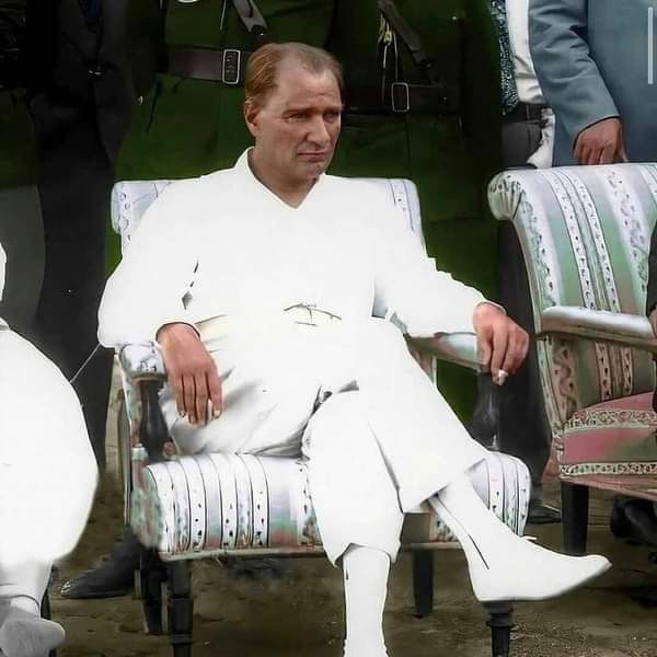 KaranliginKizi7's tweet photo. HADİ BİR TİYO DAHA VEREYİM😉

✔BU KIŞI BEN #ÇIKARAMAYACAM DİYE ÇOK #KORKAN✔

✔#ÖLÜM ve #ÖLDÜRÜLMEKTEN de BİR O KADAR ÇOK #KORKAN✔

✔#HAVA SALDIRISINDAN ÇOK #KORKAN✔

✔SONUNUN #NASIL OLACAĞINI #İYİ BİLEN BU #SONDAN ÇOK #KORKAN✔

#KİM ve #KİMLER ACABA !? 
2023 2.SON ÇEYREK https://t.co/bE7WuD51Jv