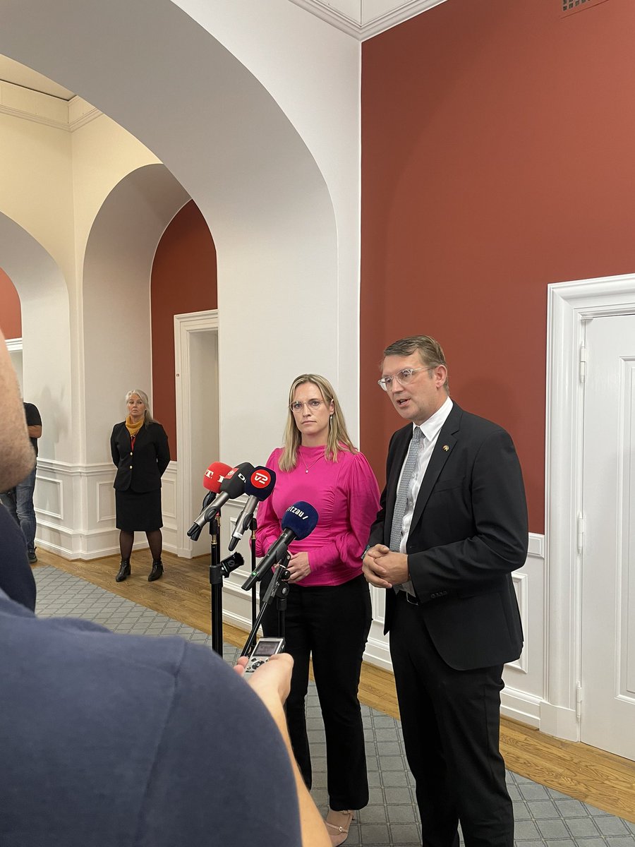 Han vil være formand for <a href="/venstredk/">Venstre</a>, men vil dermed også være statsministerkandidat?
“Skal man gå efter at blive statsministerkandidat, er det afgørende, at partiet har en større størrelse end nu,” siger <a href="/troelslundp/">Troels Lund Poulsen</a>