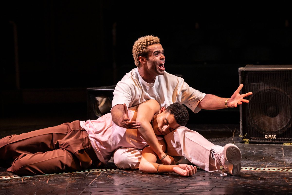 Royal Exchange Theatre tweet media