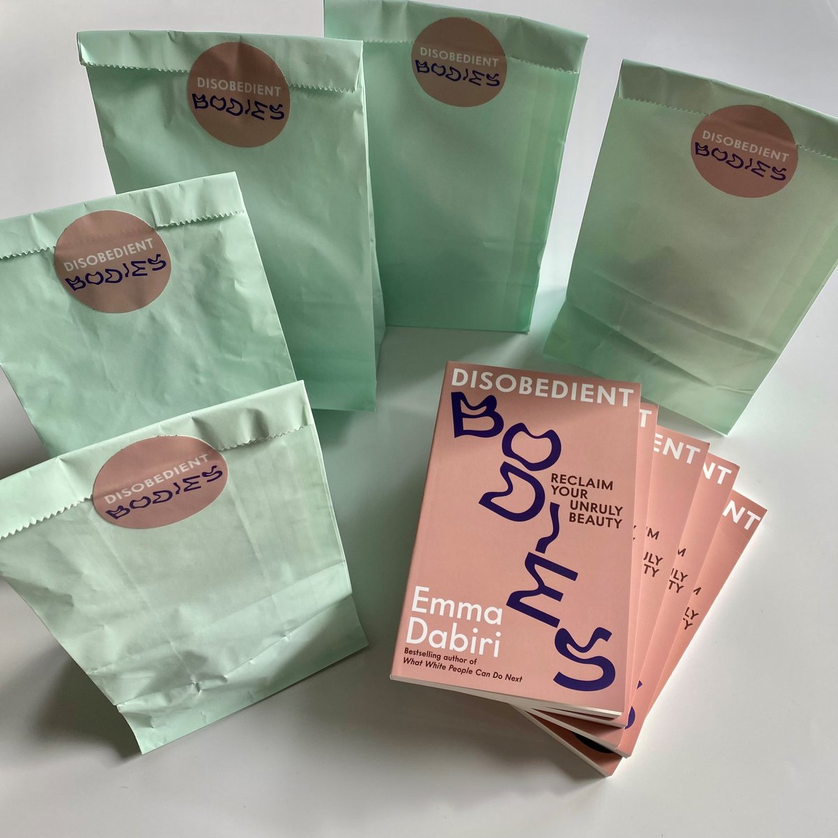 Profile Books (@profilebooks) on Twitter photo 💋 G I V E A W A Y 💋
To celebrate the opening of <a href="/ExploreWellcome/">Wellcome Collection</a>'s #TheCultOfBeauty exhibition, we're giving 5 people the chance to win a copy of <a href="/EmmaDabiri/">Emma Dabiri</a>'s #DisobedientBodies and a gift bag filled with goodies 💅
To enter, RT by midnight, 29th Oct. UK only. 💋 G I V E A W A Y 💋
To celebrate the opening of <a href="/ExploreWellcome/">Wellcome Collection</a>'s #TheCultOfBeauty exhibition, we're giving 5 people the chance to win a copy of <a href="/EmmaDabiri/">Emma Dabiri</a>'s #DisobedientBodies and a gift bag filled with goodies 💅
To enter, RT by midnight, 29th Oct. UK only.